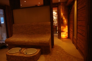 is a relaxation oasis in a natural setting. The sauna village is one of the most attractive spas in saxonia